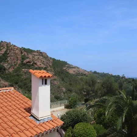 Διαμέρισμα Domaine 1 *